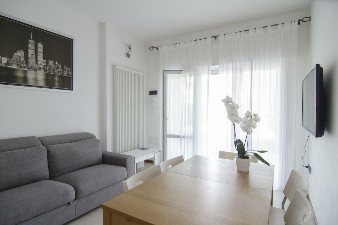Appartamenti Federica Milano Marittima Extérieur photo